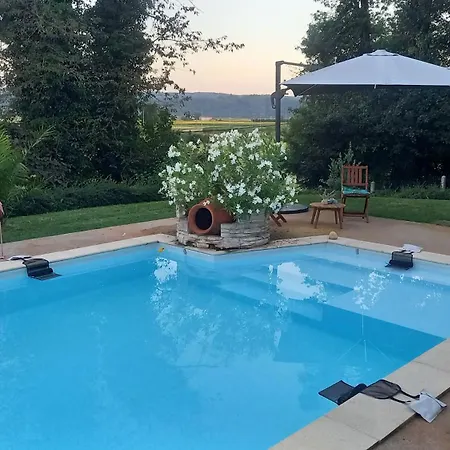 D'hote En Pleine Campagne, Acces Piscine Homestay *